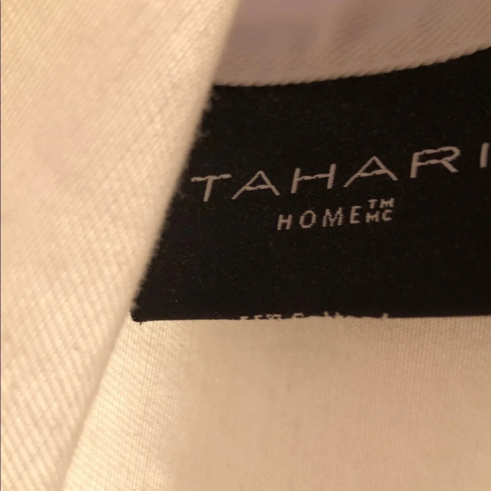 TAHARI WHITE SHOWER CURTAIN W FLORAL DESIGN • TEAL/TAN